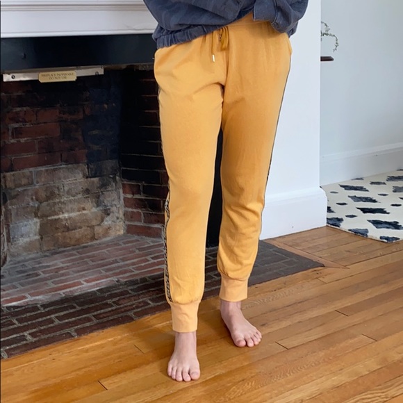 Sundry Leopard Joggers Marigold with Leopard trim - Picture 6 of 6